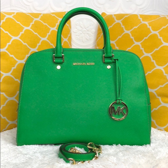 Michael Kors Handbags - 🌸OFFERS?🌸Michael Kors All Leather Green Satchel